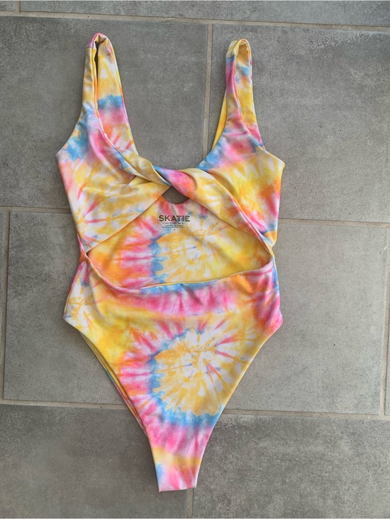 Skatie Other - Skatie Tie-Dye Twist Cutout One-Piece Swimsuit - Chloe One Piece